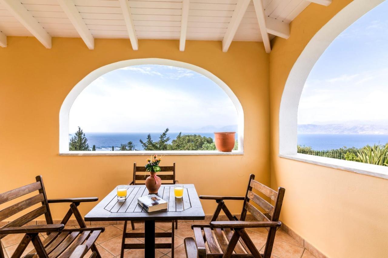Villa Vingla By Villa Plus Kassiopi Bagian luar foto